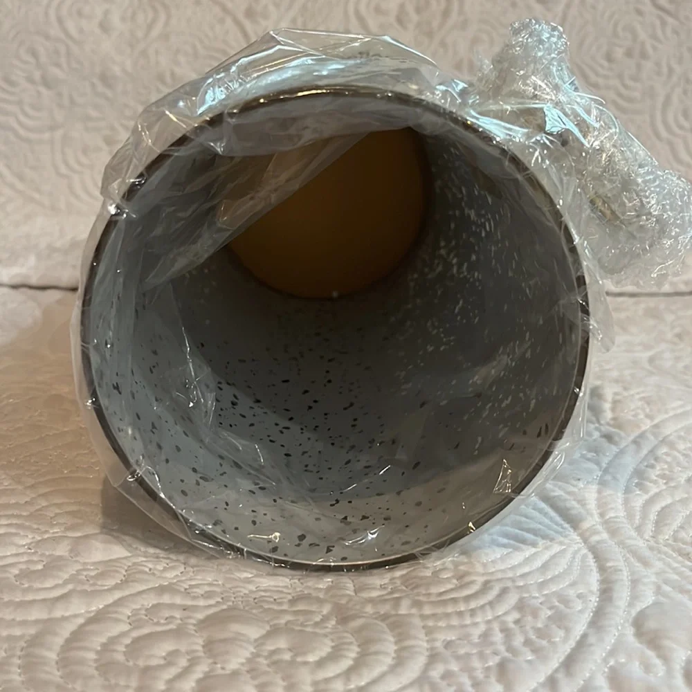 Silver and‎ gold hurricane with battery opened lights, new